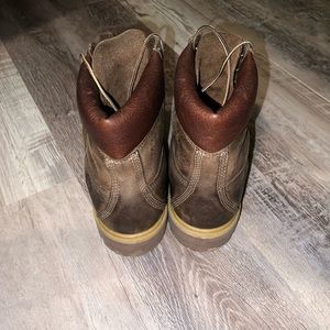 Brown Full Grain Timberlands